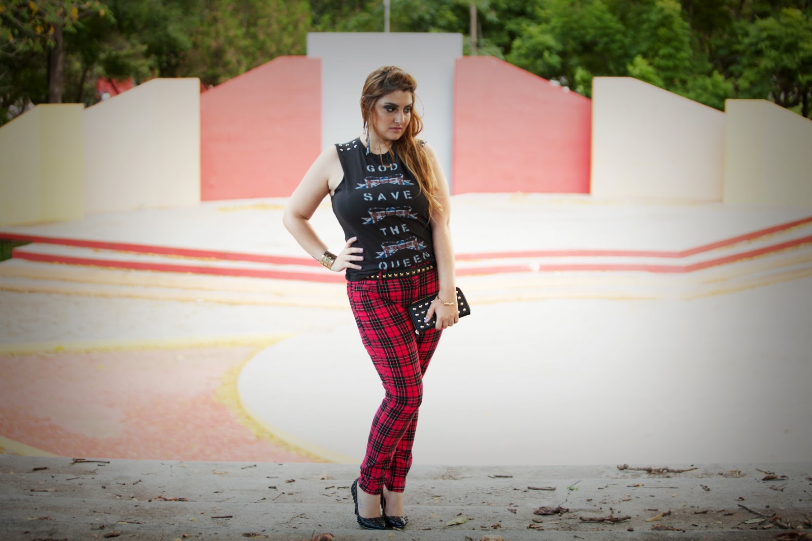 acho tendência, blog de moda, look do dia, look rocker, calça xadrez, tartan, spikes, tachinhas, punk, god save the queen, inglaterra, mogi mirim, mogi guaçu, campinas