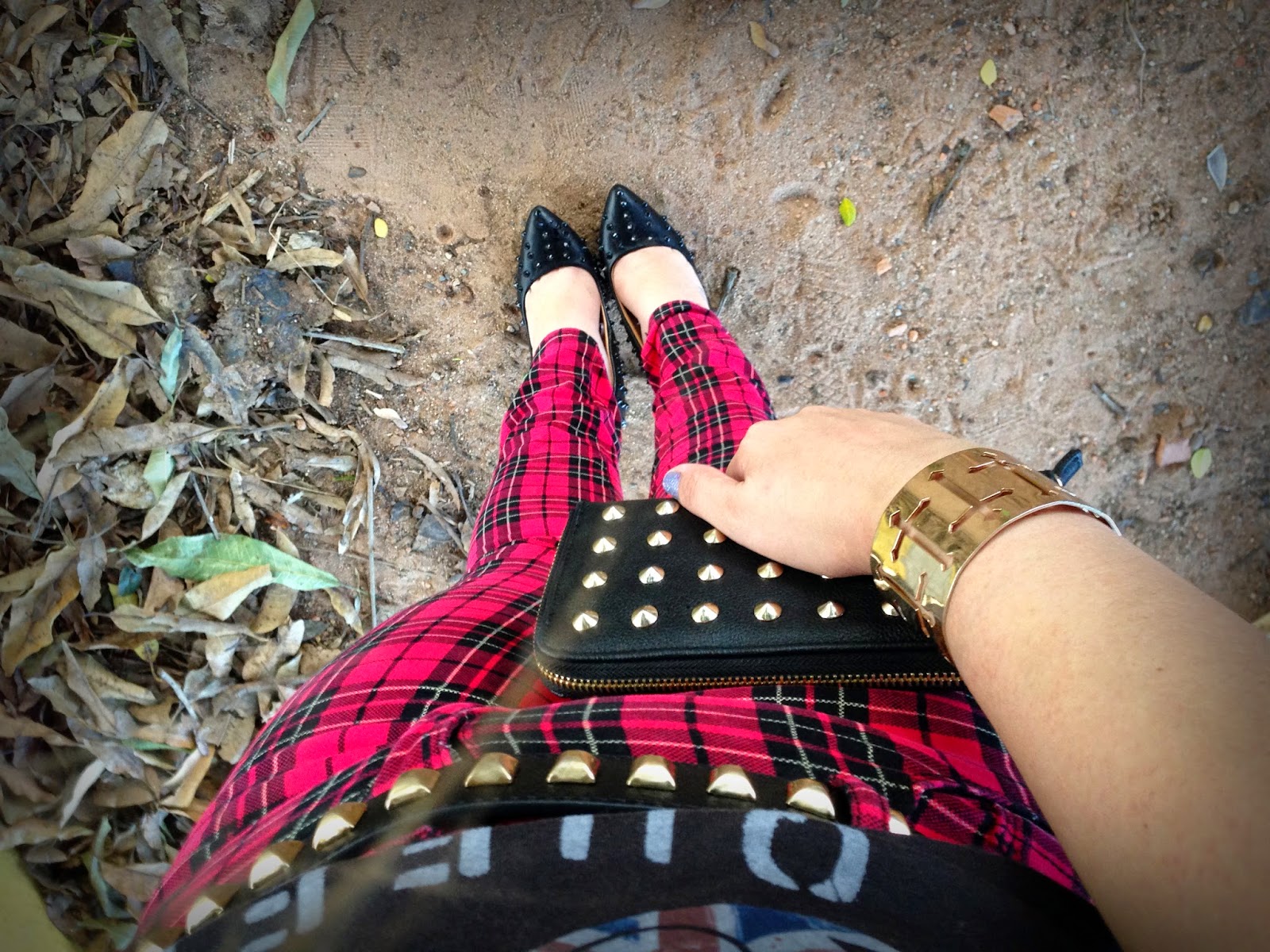 acho tendência, blog de moda, look do dia, look rocker, calça xadrez, tartan, spikes, tachinhas, punk, god save the queen, inglaterra, mogi mirim, mogi guaçu, campinas