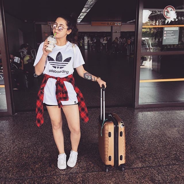 aerolook, looks, aeroporto, o que vestir, como usar, roupas pra avião, nah cardoso, camila coelho, thassia naves, luisa accorsi, chata de galocha