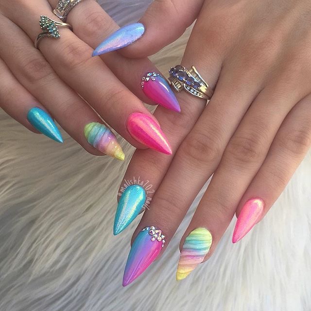 stiletto, unhas, manicuri, unha de gel, unha de acrílico, stiletto nails, fotos