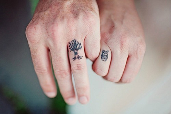 tatuagem no dedo, tattoo no dedo, ideias, fotos, tattoo, tatuagem, finger tattoo, arvore, coruja