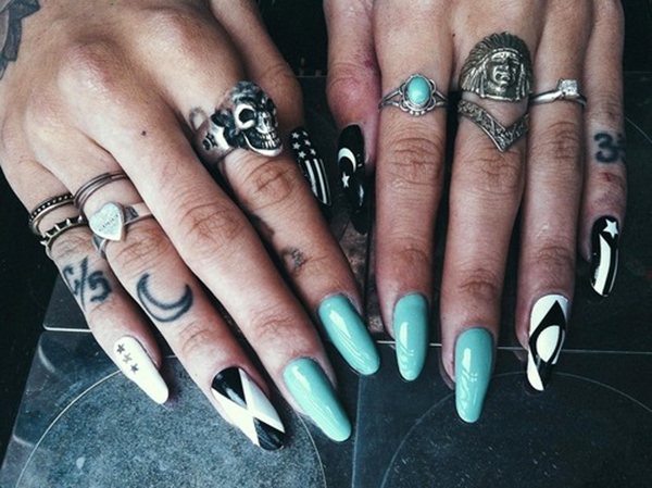 tatuagem no dedo, tattoo no dedo, ideias, fotos, tattoo, tatuagem, finger tattoo, lua