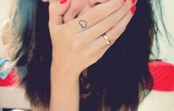 tatuagem no dedo, tattoo no dedo, ideias, fotos, tattoo, tatuagem, finger tattoo, coração indicar