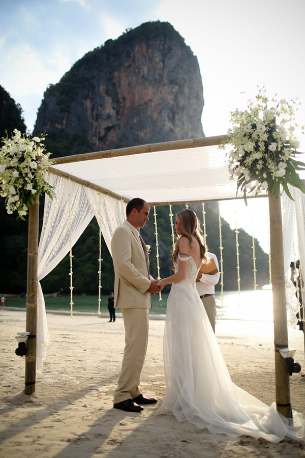 casamento na praia, fotos de casamento, ideias, inspiração, decoração, altar