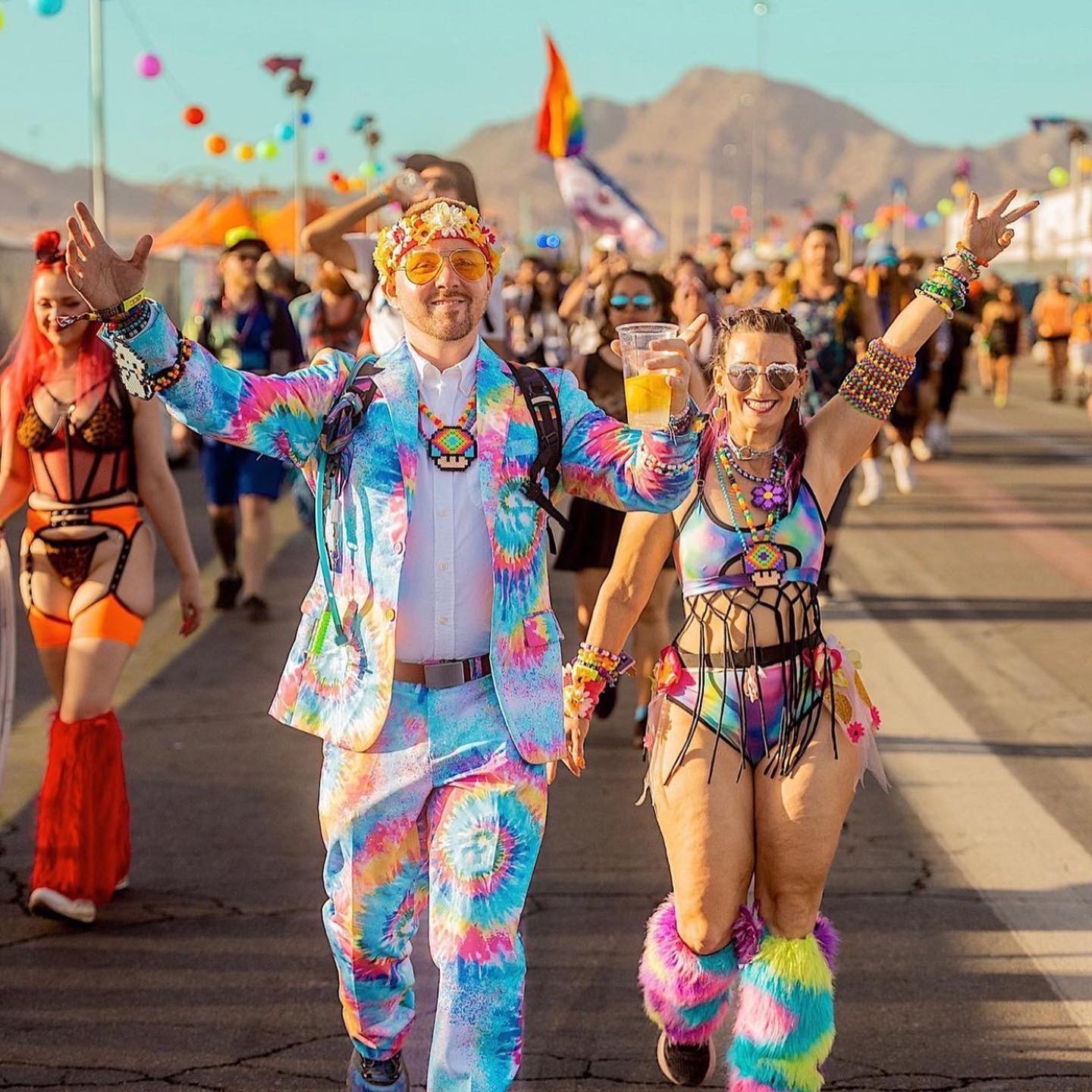 look de festival, edc las vegas, electric daisy carnival, maquiagem de festival, roupa de festival, melhores looks